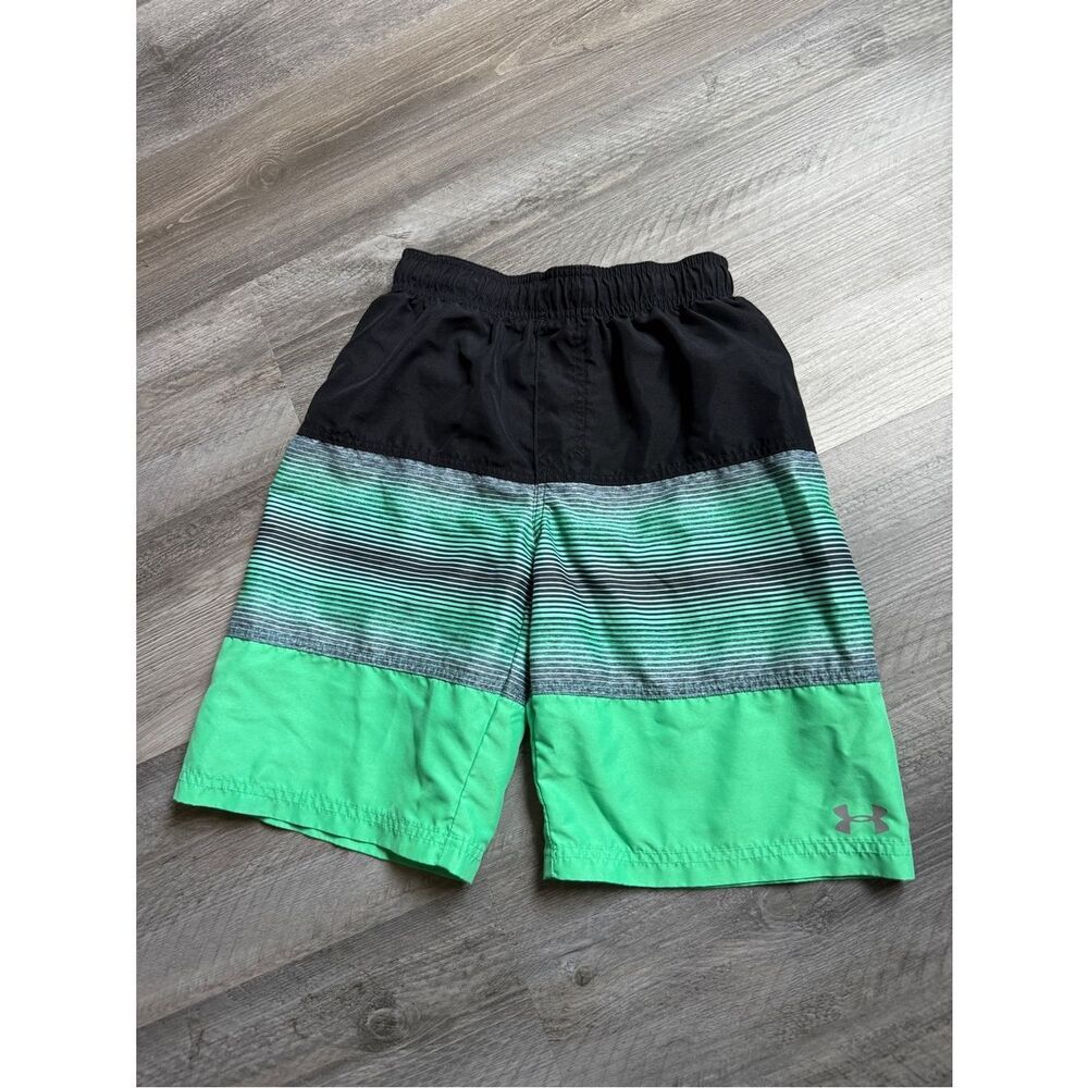 Under Armour Swim Trunks Boys Medium Black Green Summer Vacation